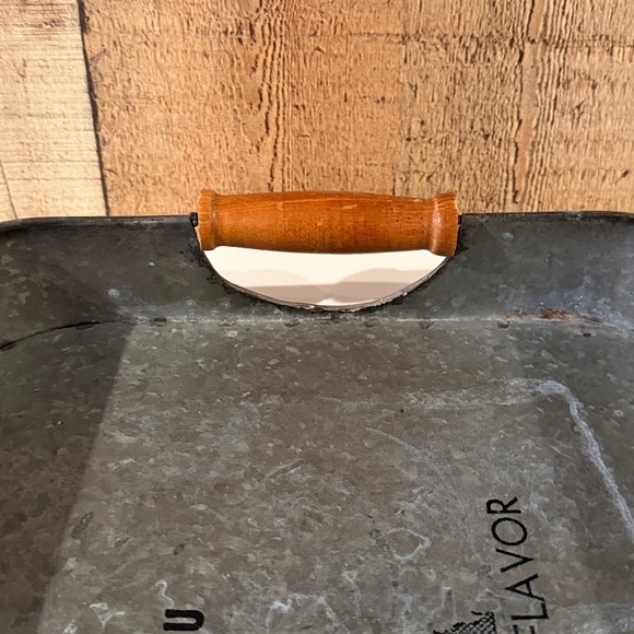 Rustic Farmhouse Galvanized Metal Serving Tray with Wooden Handles - Picture 4 of 5